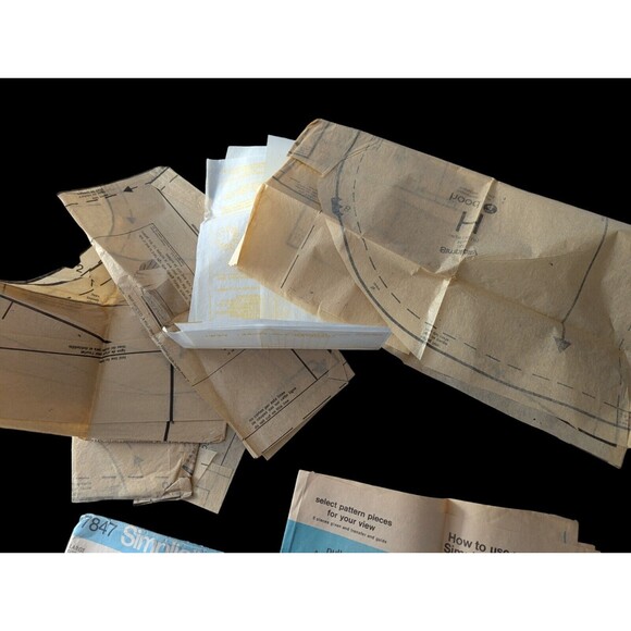 Vintage 1970s Simplicity 7847 Sewing Pattern Large (16-18) Hoodie Sweater Cut - Picture 4 of 4